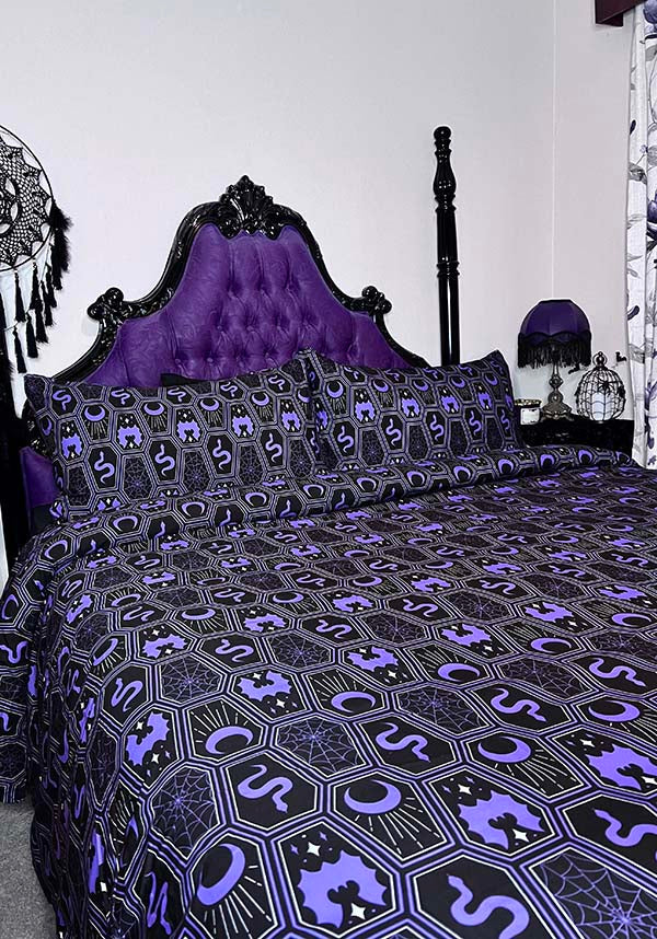 HELLS BLANKETS Basilisk Moon | QUILT SET [KING] - Front