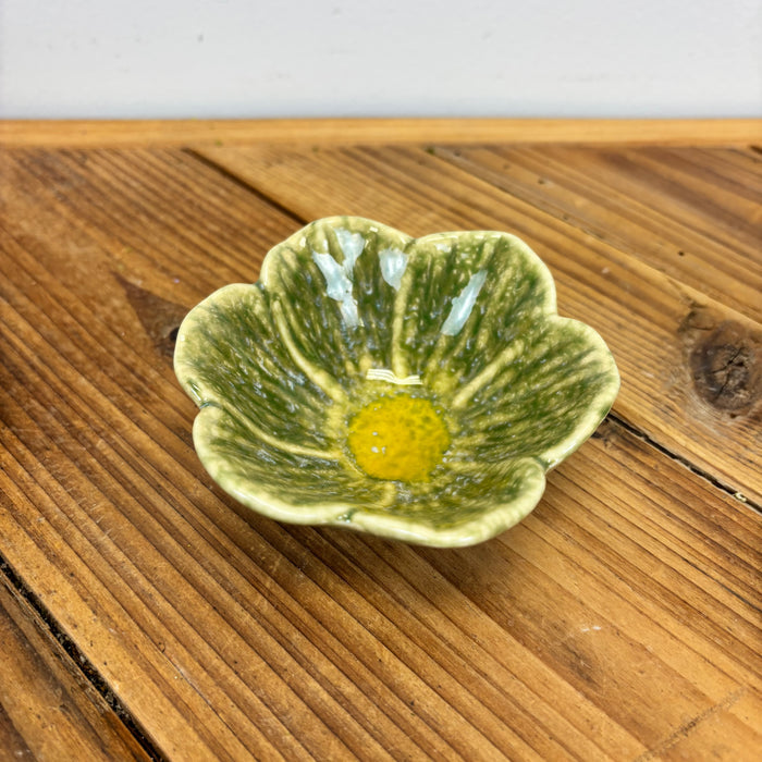 Flower Shaped Dish - 6 Colors