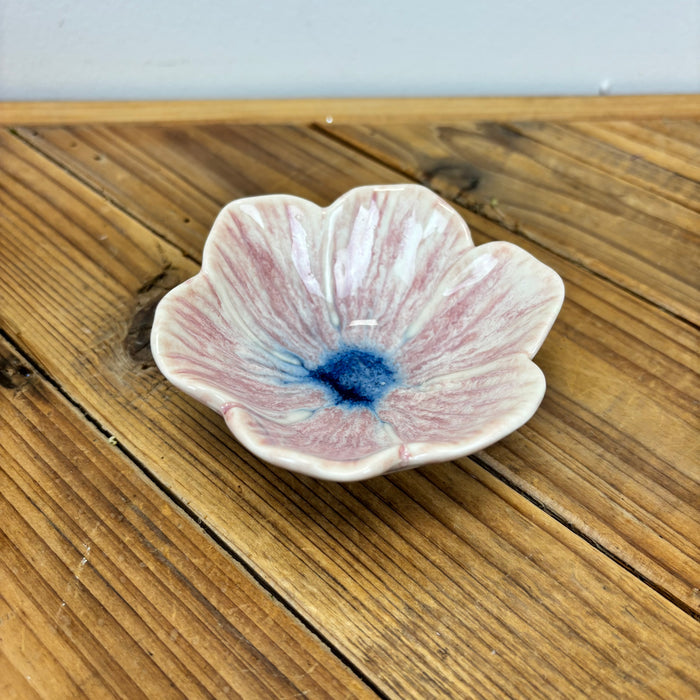 Flower Shaped Dish - 6 Colors