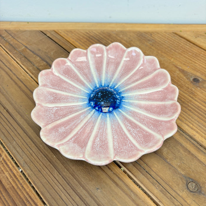 Flower Shaped Plate - 6 Colors