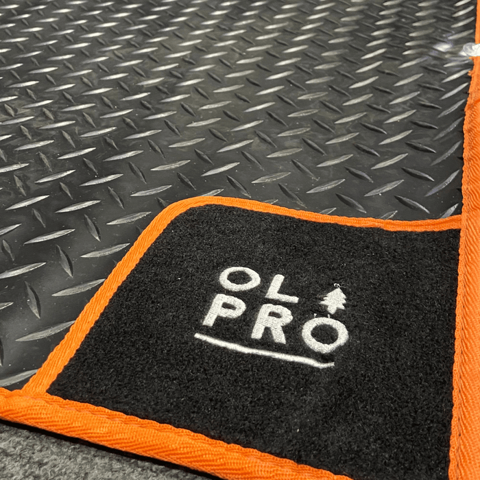 OLPRO - Awning Tunnel Mat 1500mm x 800mm Black Rubber with Orange Edge Trim | OM16