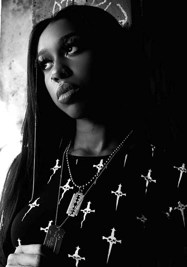 Razor Blade | NECKLACE